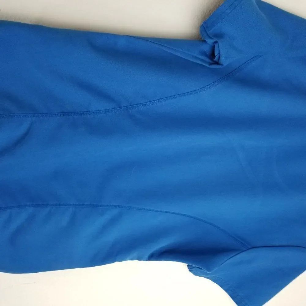ERGO LIFE THREADS SCRUB V-NECK TOP - Picture 8 of 12